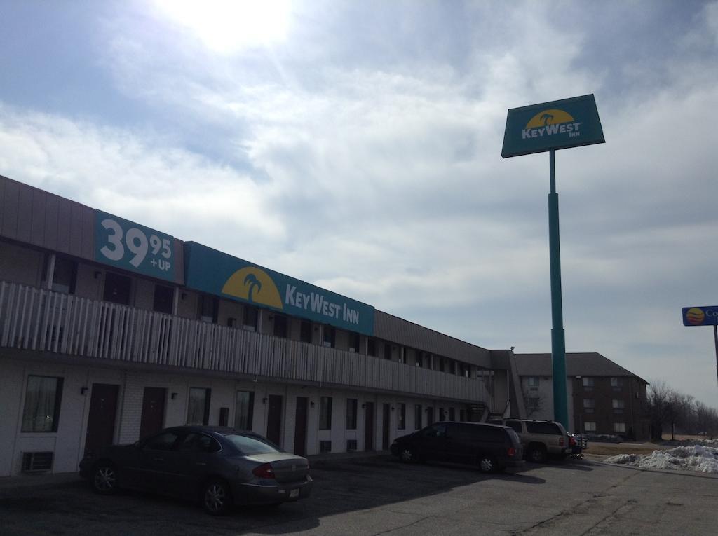 Key West Inn - Hobart Merrillville Exterior photo